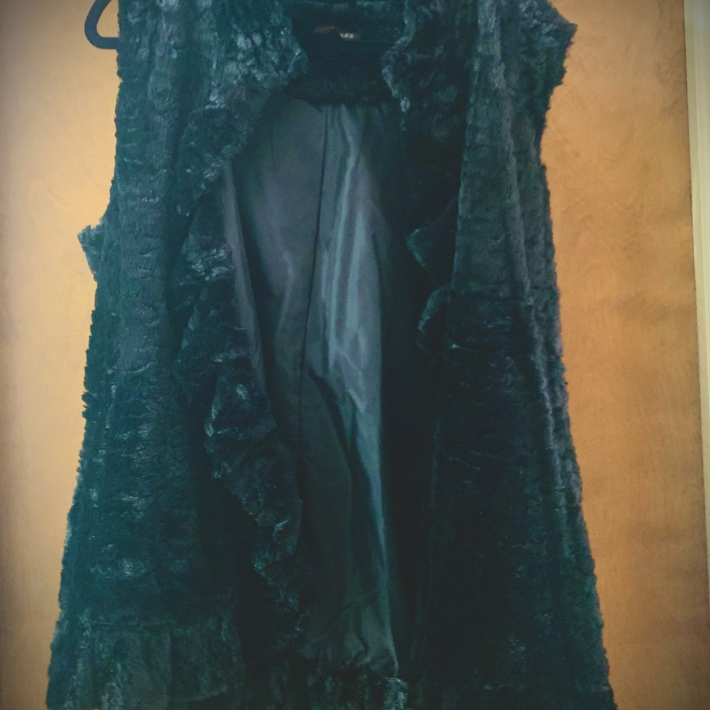 Women’s Black Vest from Dillards